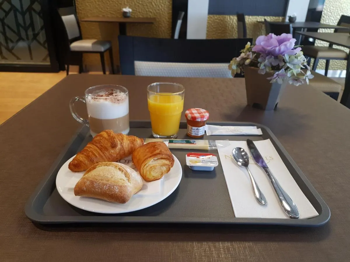 Vernier Nash Pratik Hotel 3*,