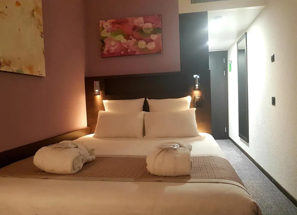 Nash Pratik Hotel Vernier