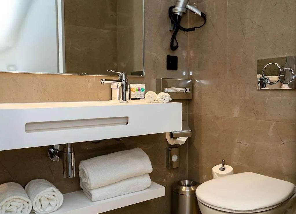 Nash Pratik Hotel Vernier